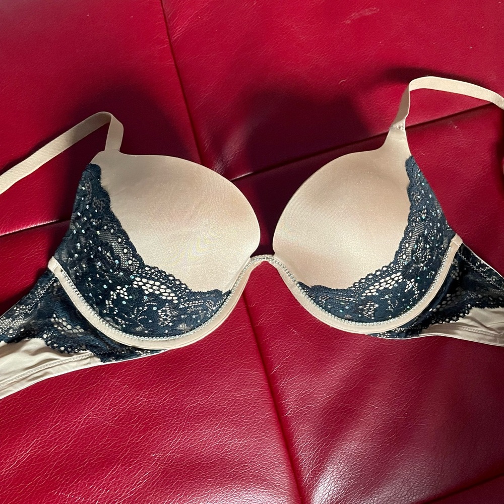 Victoria’s Secret bra
